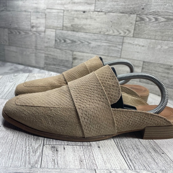Free People Mules Women 38.5 / 8M At Ease Shoes Brown Tan Suede Embossed Snake - Picture 9 of 16